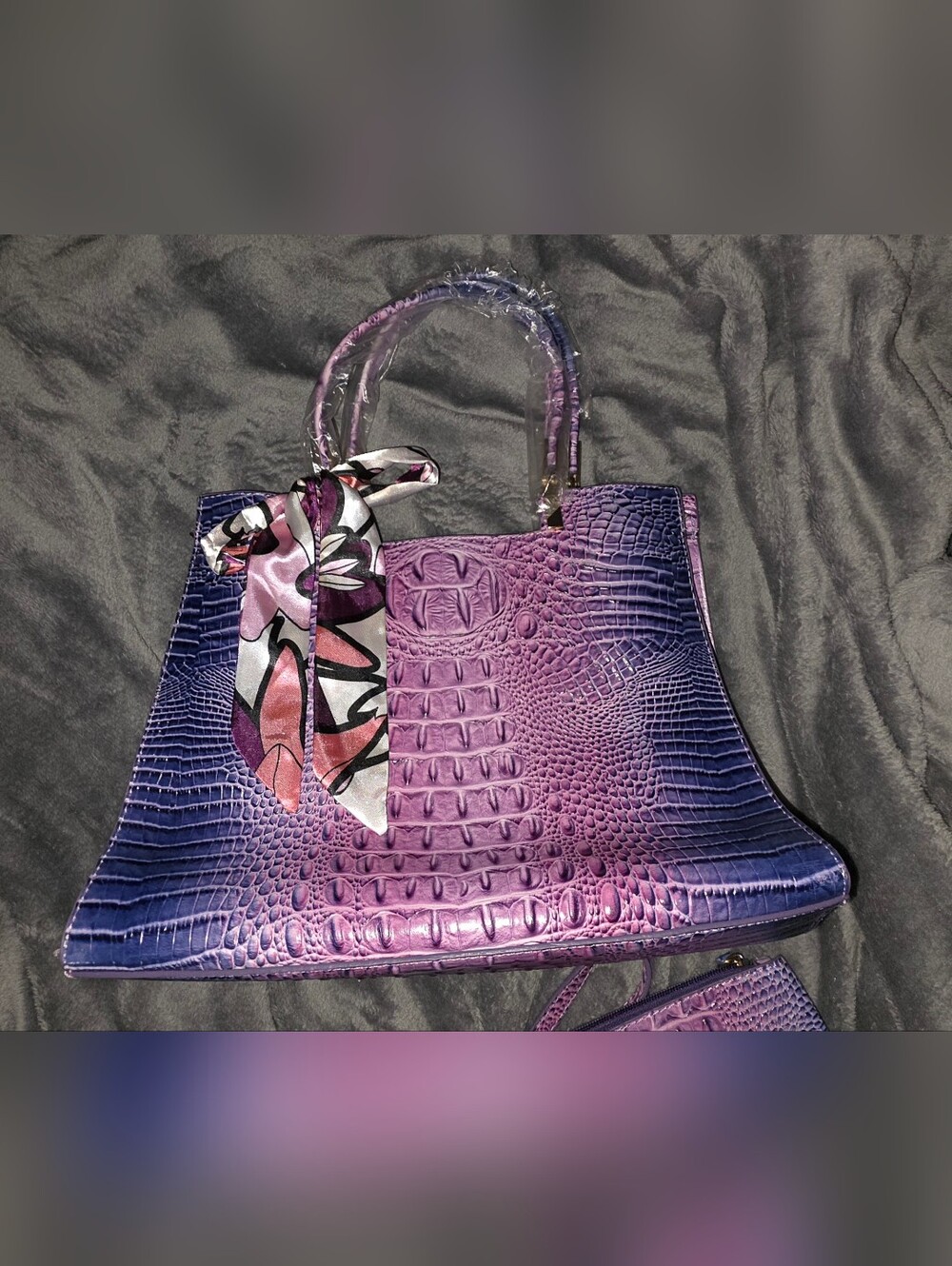 NWOT Purple/Pink Ombre Croc-Embossed 3-Piece Set - Tote, Purse, and Wristlet - Picture 2 of 13